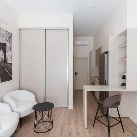 Studioapart23 *